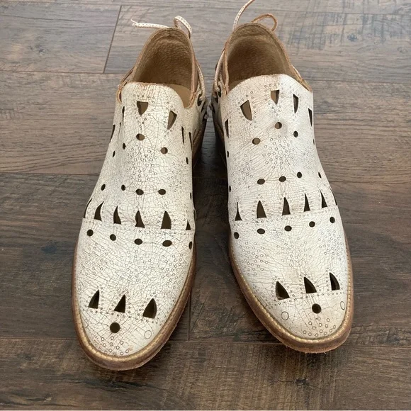 Musse & Cloud Cream Ankle Boots - Picture 8 of 9